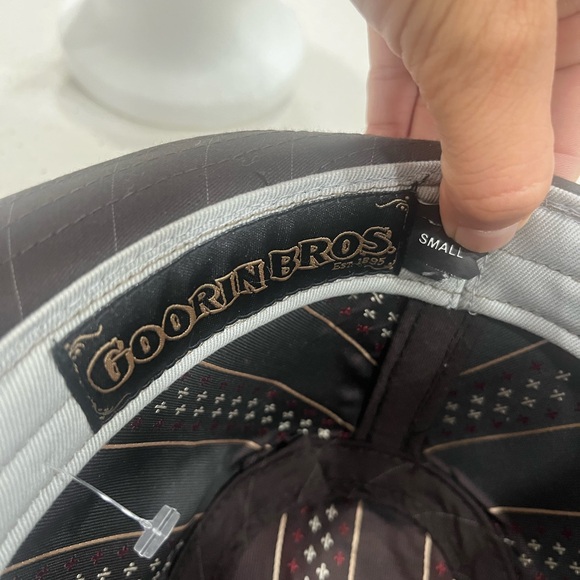 Goorin Bros Dark Brown‎ Fedora with Patterned Band - Picture 10 of 11